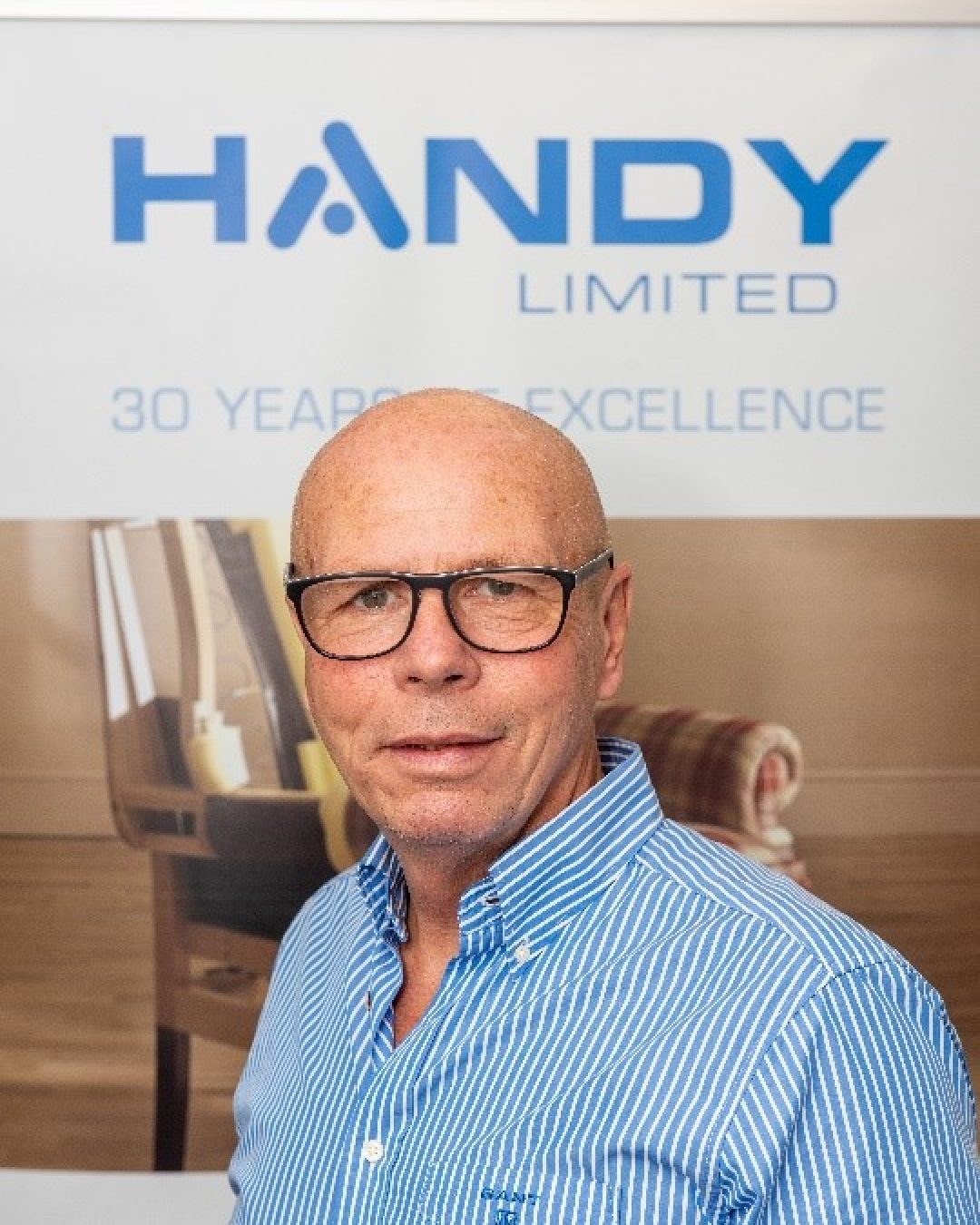 Handy 001